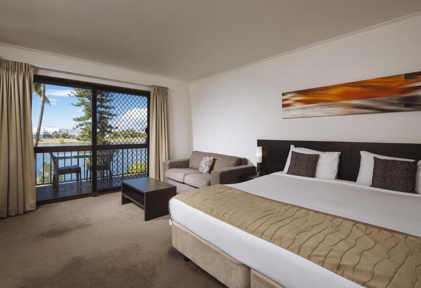 اتاق لوکس با تخت بزرگ, Mercure Townsville
