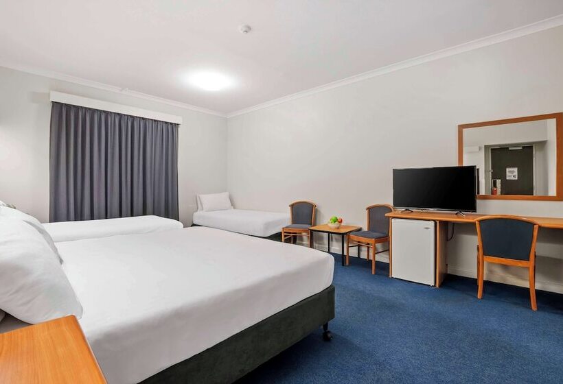 سوئیت خانوادگی اقتصادی, Metro Hotel Perth City