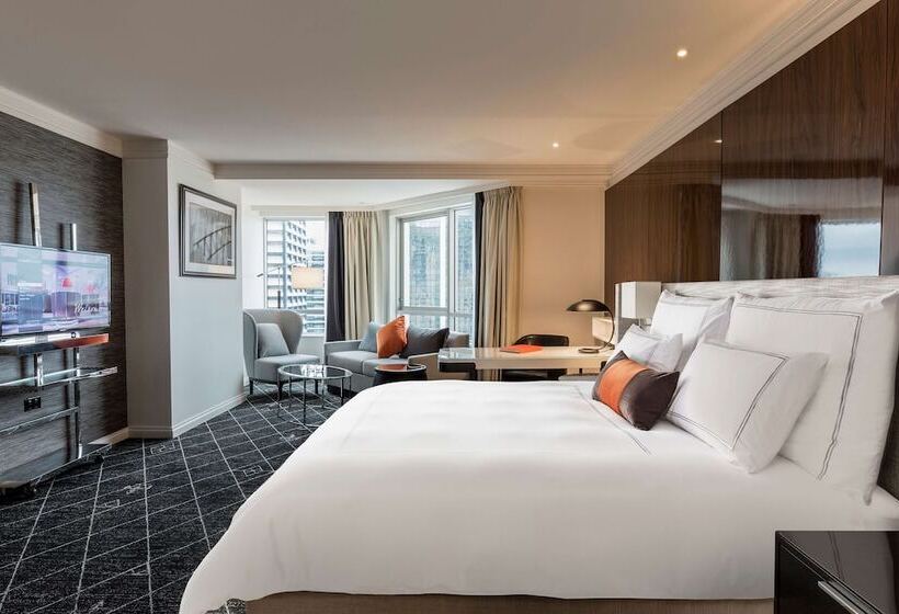 Standard Room, Swissôtel Sydney