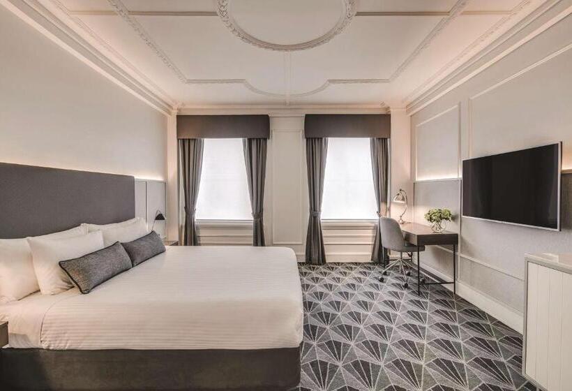 Deluxe Room with Views, The Savoy  On Little Collins Melbourne