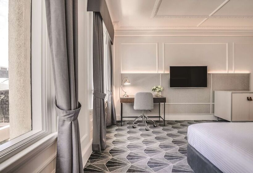 اتاق استاندارد تودرتو, The Savoy Hotel On Little Collins Melbourne
