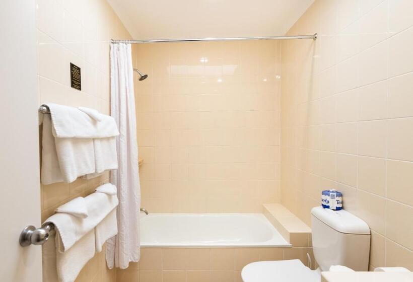 Suite Queen Bed, River Motel