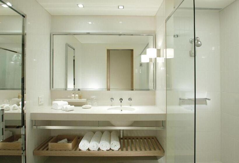 اتاق استاندارد با تخت بزرگ, Crown Promenade Melbourne