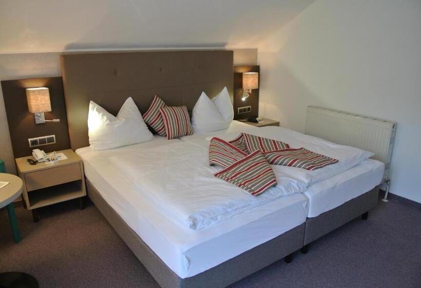 Classic room with balcony, Dei Hotel Schönblick