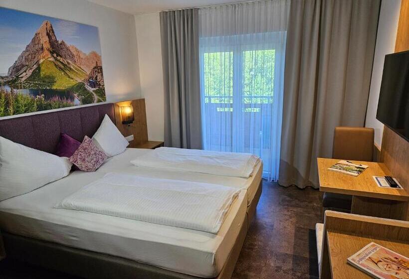 اتاق اکونومی, Dei Hotel Schönblick