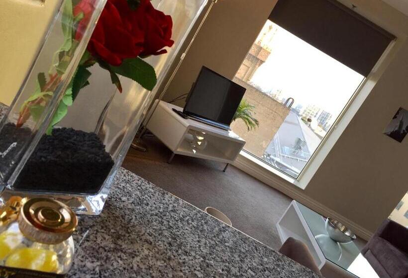آپارتمان مدیریتی 2 خوابه, Flinders Landing Apartments