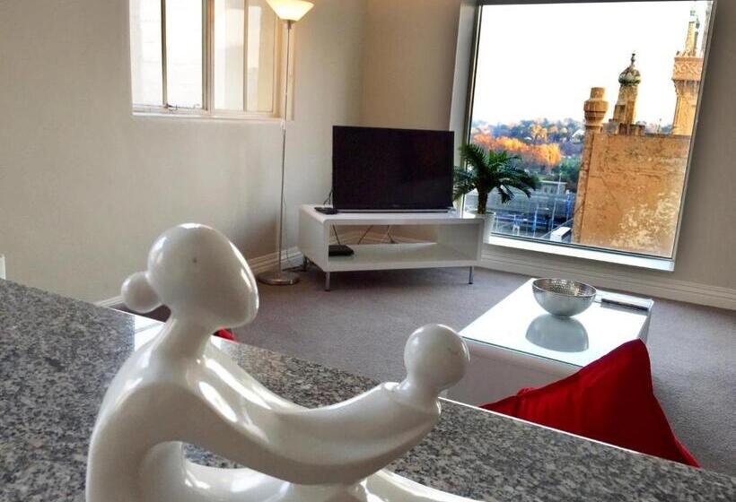 آپارتمان مدیریتی 2 خوابه, Flinders Landing Apartments