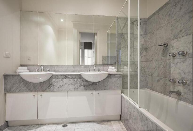 آپارتمان مدیریتی 3 خوابه, Flinders Landing Apartments