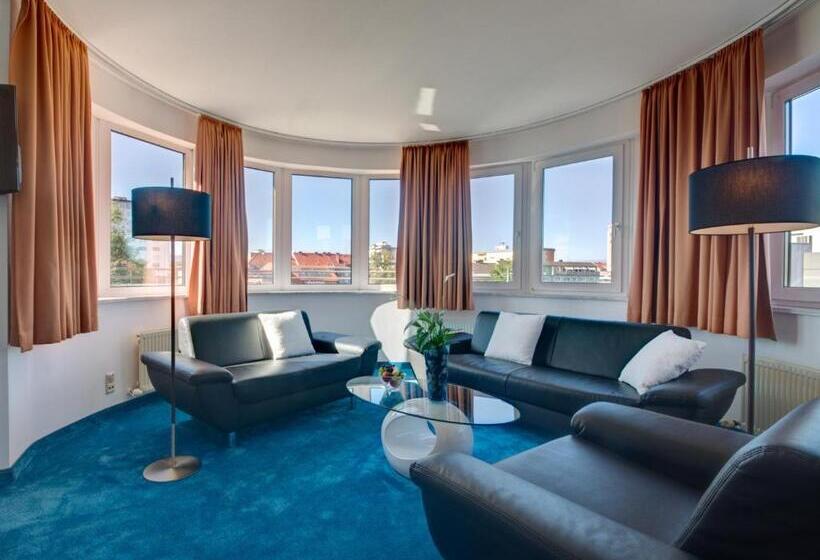 سوئیت جونیور با تراس, Skycity Hotel Atrigon