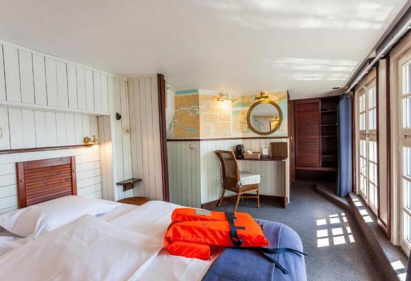 Quarto standard, Boat Hotel De Barge