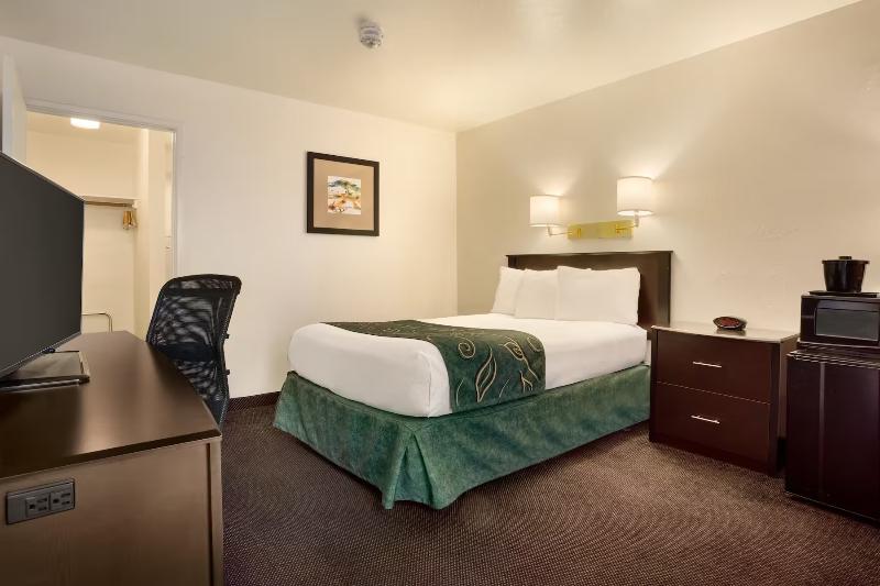 اتاق لوکس با چشم‌انداز دریا, Fairmont Royal Pavilion Barbados Resort