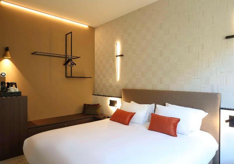 اتاق کلاسیک, Mercure Namur