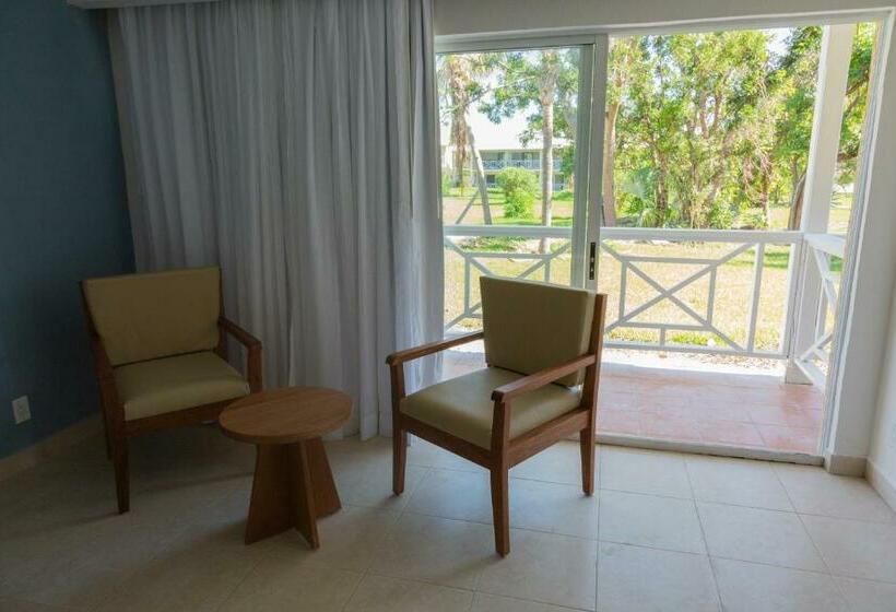 اتاق سوپریور با تخت بزرگ, Viva Fortuna Beach By Wyndham, A Trademark All Inclusive