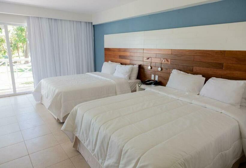 Superior Room, Viva Fortuna Beach By Wyndham