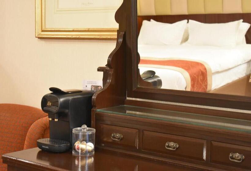 سوییت جونیور, Botleigh Grange Hotel & Spa