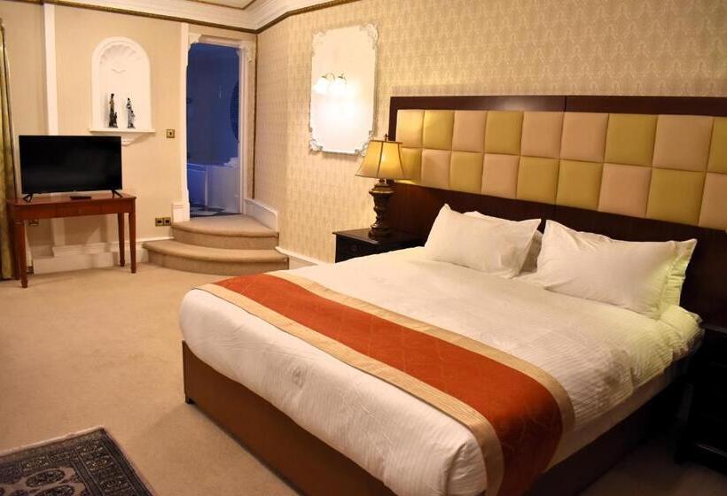 سوییت جونیور, Botleigh Grange Hotel & Spa