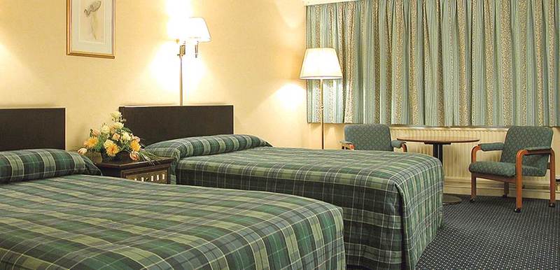 اتاق خانوادگی, Britannia Hotel Aberdeen