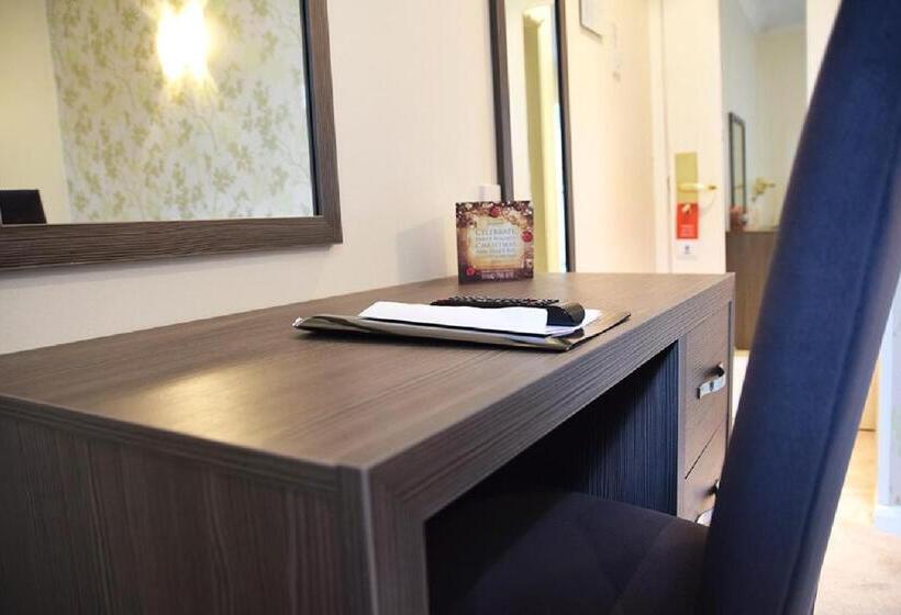 اتاق استاندارد یک نفره, Parkmore Hotel & Leisure Club, Sure Hotel Collection By Bw