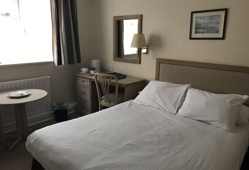اتاق اکونومی, Penmere Manor