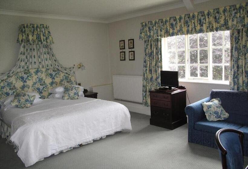 اتاق سوپریور با تخت بزرگ, The Izaak Walton Country House