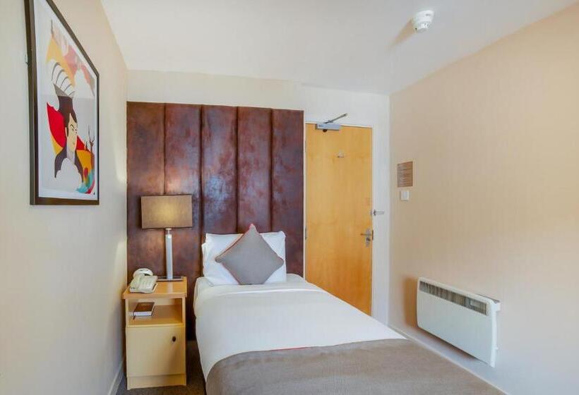 اتاق استاندارد یک نفره, Brentwood Aberdeen City Centre