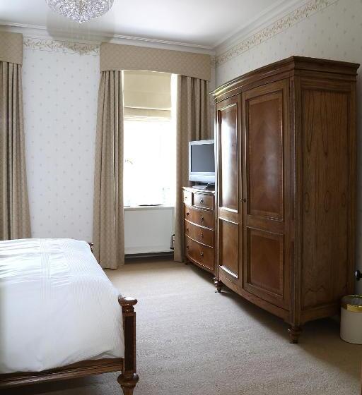 اتاق استاندارد با تخت بزرگ, Carnach House