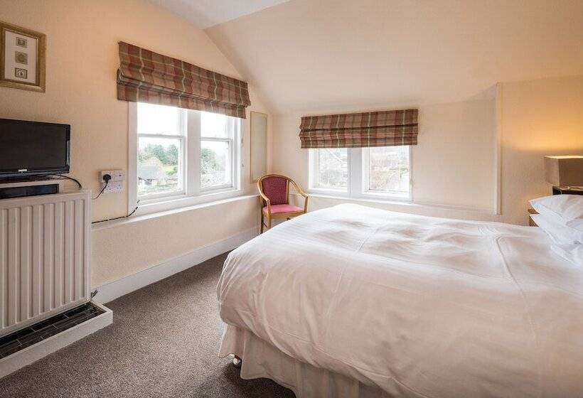 Standard Room, Craigvrack  And Restaurant Near Pitlochry Hospital