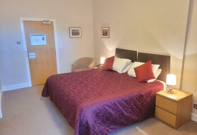 Standard Room, Cross Keys Hotel, Kelso