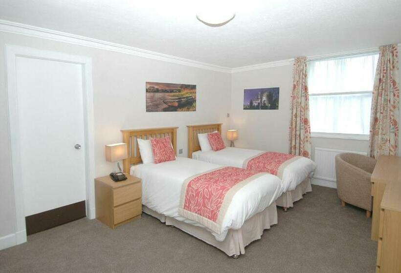 Standard Room, Cross Keys Hotel, Kelso