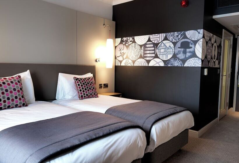 اتاق استاندارد, Crowne Plaza Harrogate, An Ihg