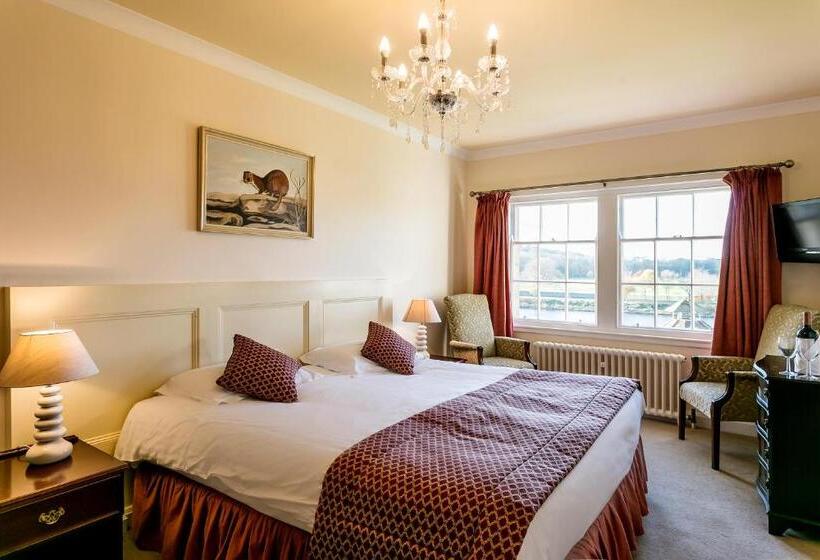 Classic room with river view, Ednam House