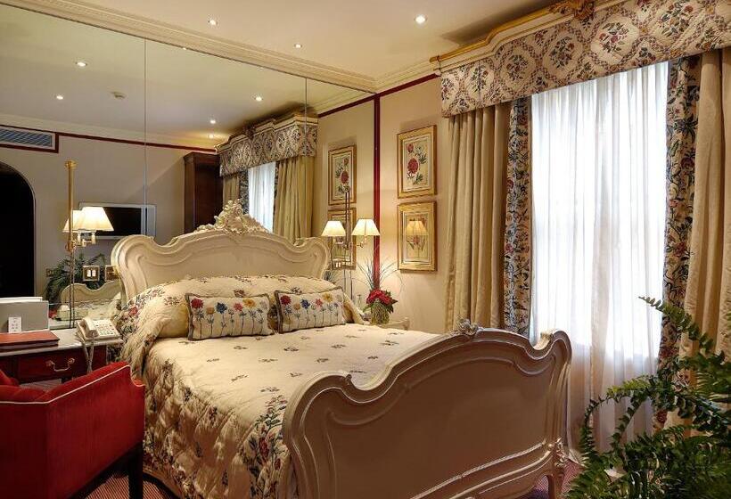 Quarto clássico, Egerton House