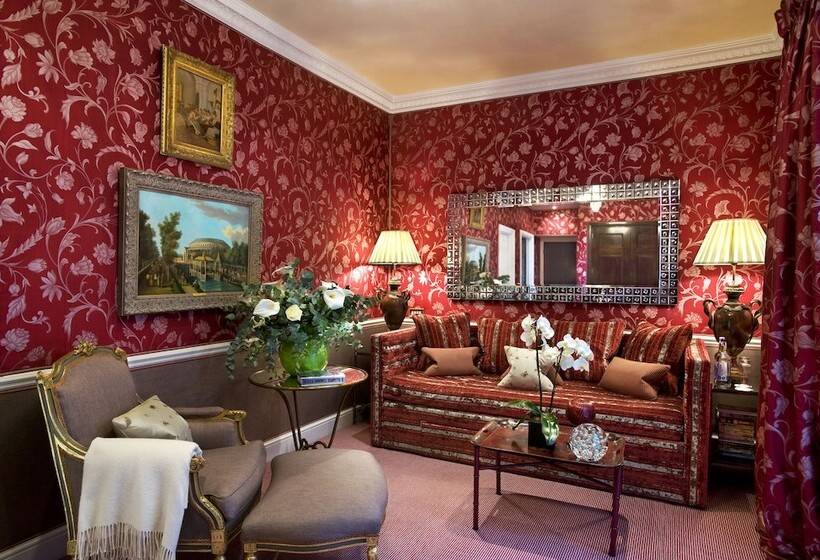 Suite, Egerton House