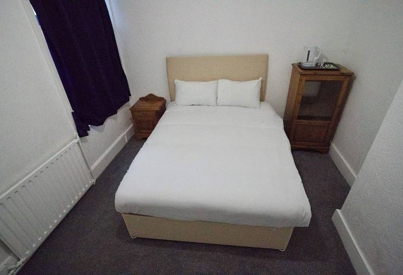 اتاق استاندارد, Gatwick Birchwood Lodge