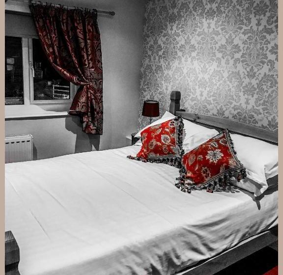 اتاق استاندارد, Greyhound Country Inn