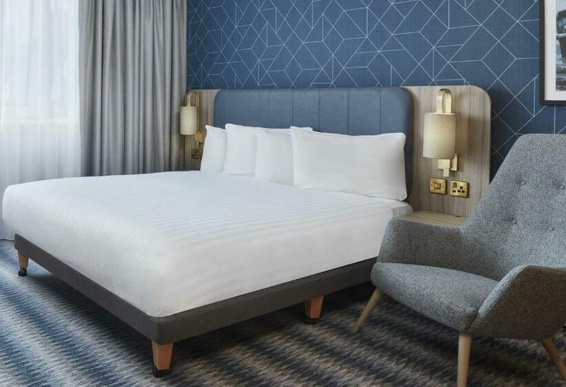 Quarto Estandar, Leonardo  Southampton Grand Harbour