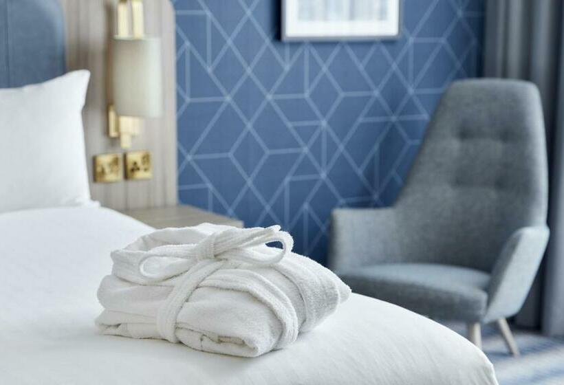 Quarto Superior Cama King, Leonardo  Southampton Grand Harbour