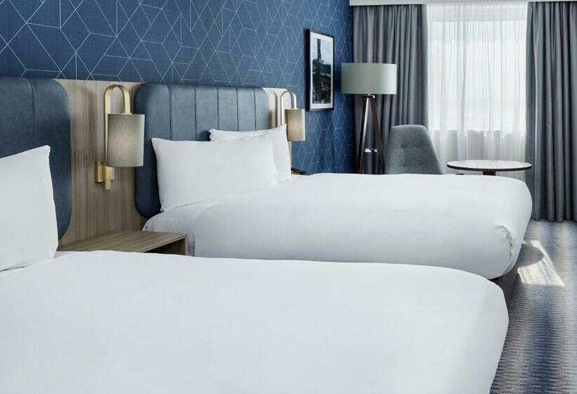 Quarto Estandar, Leonardo  Southampton Grand Harbour