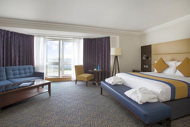 Quarto Estandar, Leonardo  Southampton Grand Harbour