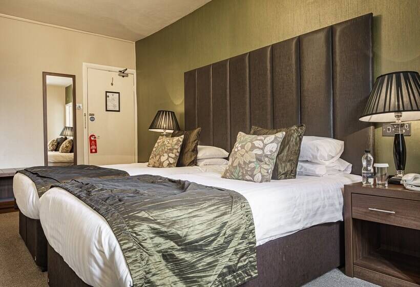 اتاق کلاسیک, The Royal Oak Hotel, Welshpool, Mid Wales