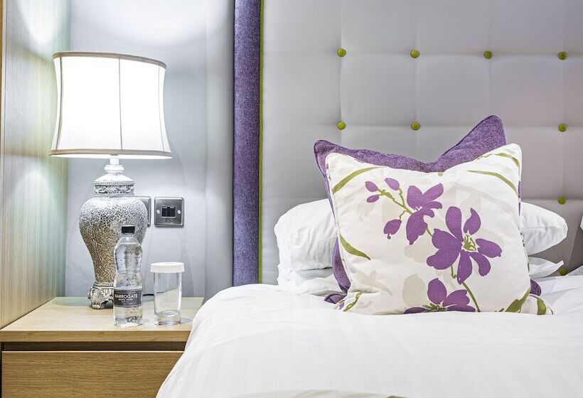 اتاق سوپریور, The Royal Oak Hotel, Welshpool, Mid Wales