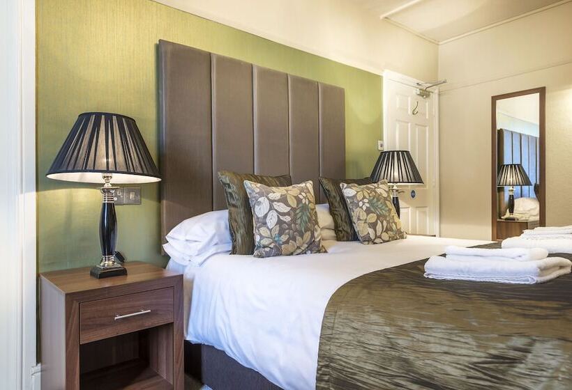 اتاق سوپریور, The Royal Oak Hotel, Welshpool, Mid Wales