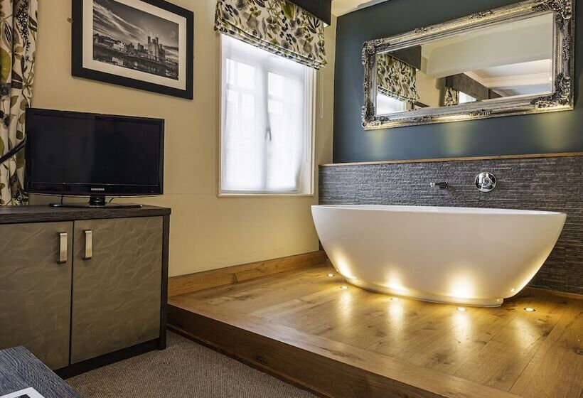 سوییت لوکس, The Royal Oak Hotel, Welshpool, Mid Wales
