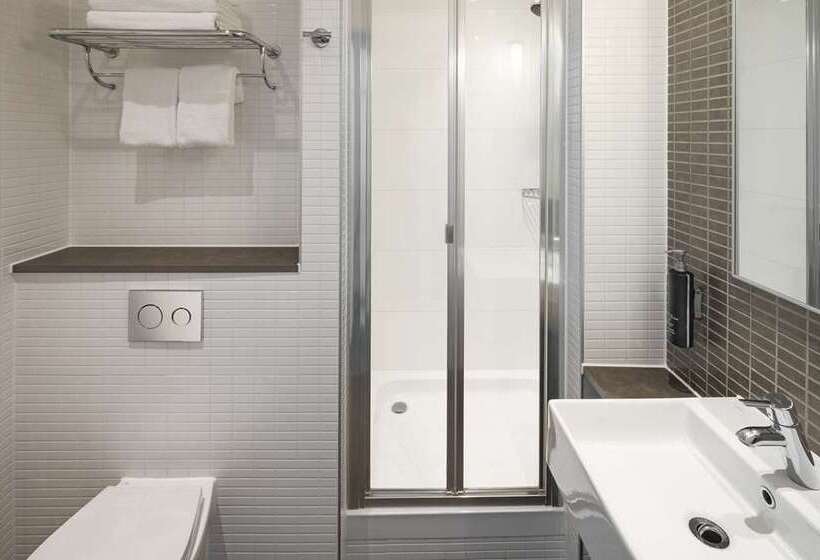 اتاق لوکس با تخت بزرگ, Hilton London Croydon