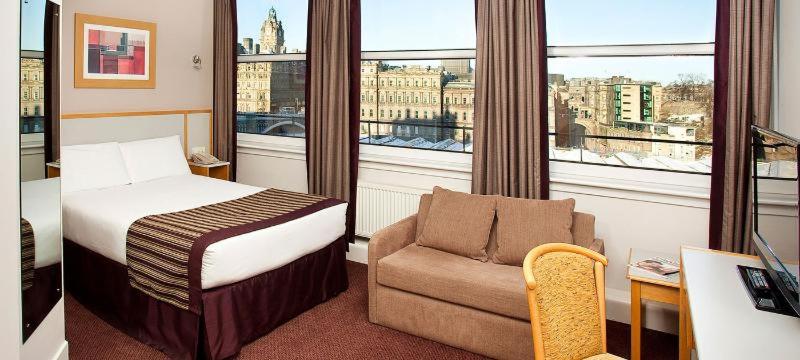 Standard Room, Leonardo Royal Edinburgh