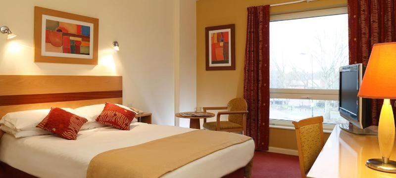 Standard Room, Leonardo Royal Edinburgh