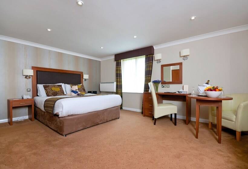 اتاق اجرایی, Milford Hall Hotel   Newly Refurbished
