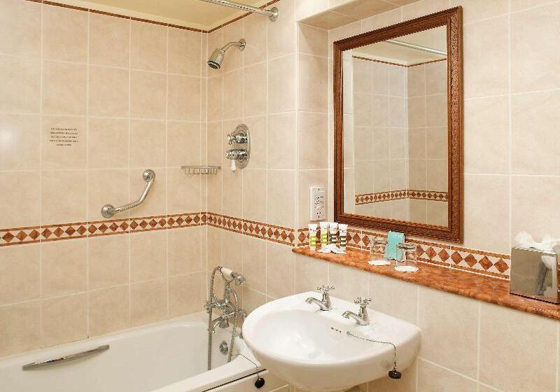 اتاق کلاسیک, Mercure Winchester Wessex