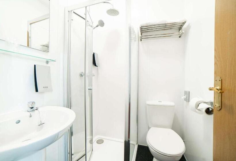 اتاق استاندارد یک نفره, Quality Hotel Coventry