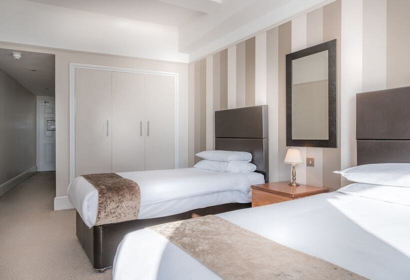 标准三人间, Queens Hotel & Spa